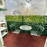 Parkview Near The Sea - 4 Beds アパート *