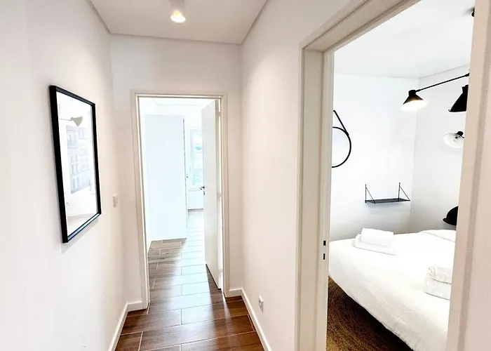 Appartamento Parkview Near The Sea - 4 Beds *